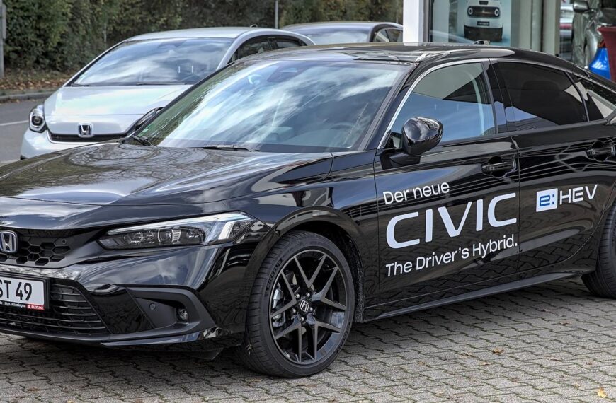 Honda Civic opinie – dynamiczny i oszczędny kompakt.