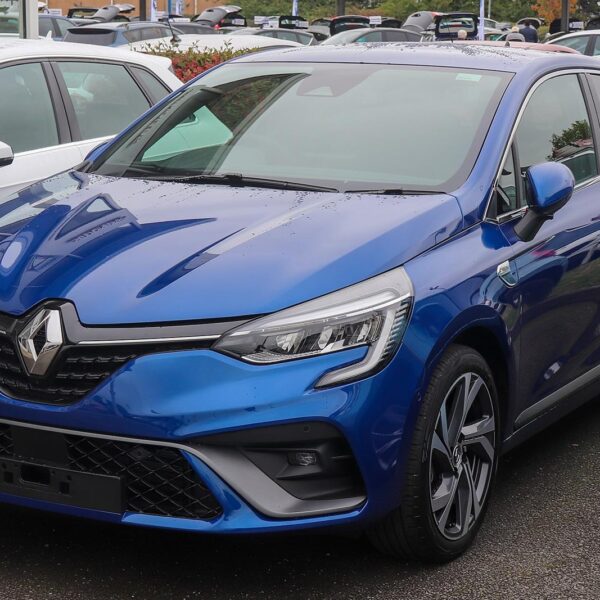 Renault Clio opinie – modny i zwrotny miejski samochód.