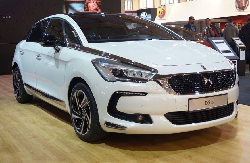 DS Automobiles DS 5 – opinie, cena, dane techniczne, wymiary, spalanie, osiągi