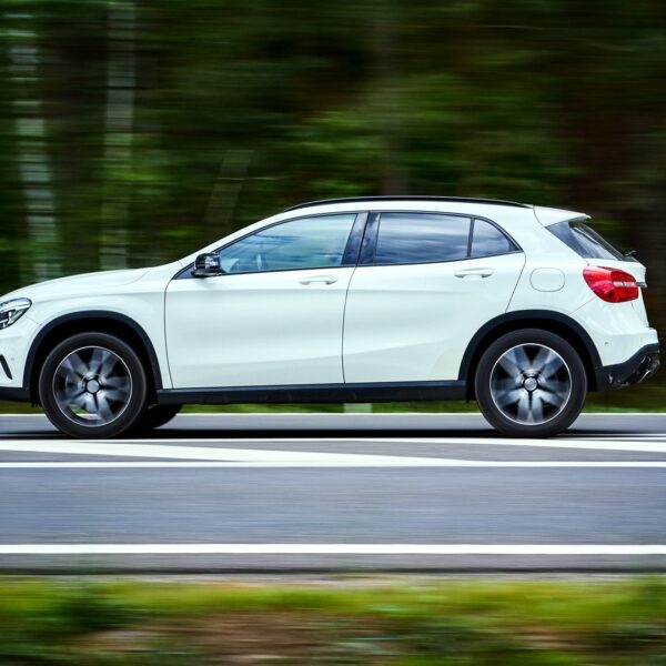 Jak skutecznie zmniejszyć zużycie paliwa w codziennej jeździe?